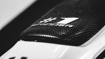 OneGripper poťahy – Najlepšia možná úprava, ktorú na motorke môžete urobiť!